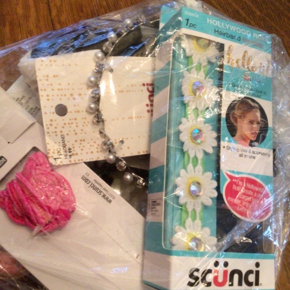 10 Piece Hair Accessories Bundle NWT total pcs 22 main image 7